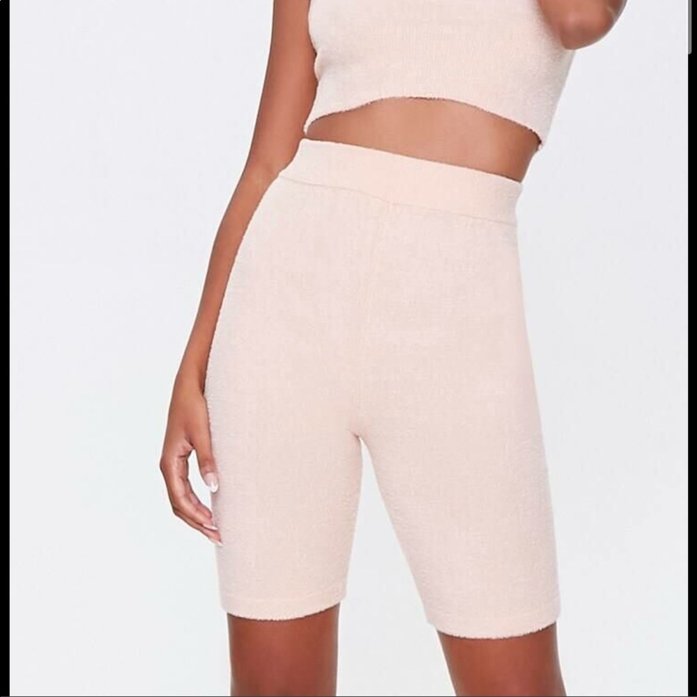 NWT! Cozy Crop Top & Biker Shorts Set, Size Medium